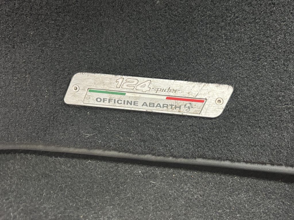 ABARTH 124 SPIDER
